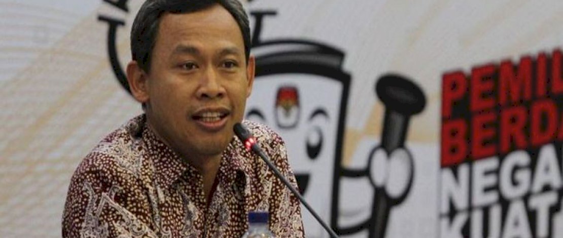Komisioner KPU, Pramono Ubaid Tanthowi