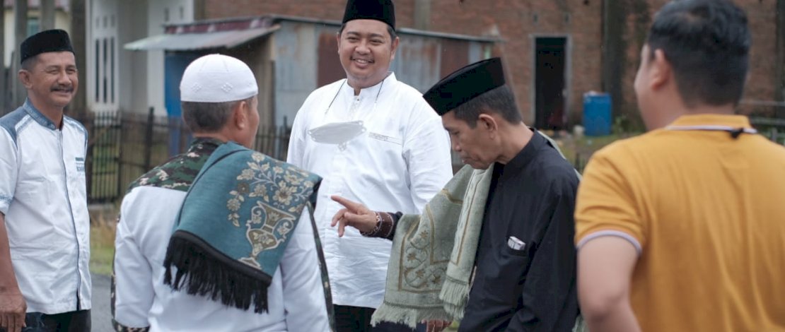 Banyak Jalan Rusak Poros Pekkae-Soppeng, Ketua Golkar Barru Mudassir: Sabar Anggarannya Telah Tersedia Banyak Jalan Rusak Poros Pekkae-Soppeng, Ketua Golkar Barru Mudassir: Sabar Anggarannya Telah Tersedia