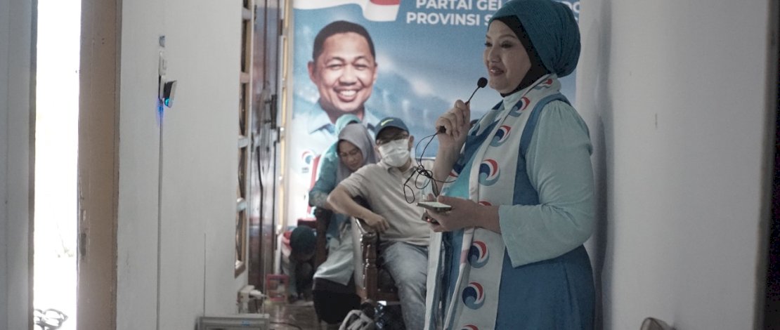 KONSOLIDASI. Kabid Perempuan DPN, Ratih Sanggarwati pelatihan dan konsolidasi bidang perempuan di Kantor Gelora Sulsel. Jl. Pelita 3 Makassar. KONSOLIDASI. Kabid Perempuan DPN, Ratih Sanggarwati pelatihan dan konsolidasi bidang perempuan di Kantor Gelora Sulsel. Jl. Pelita 3 Makassar.