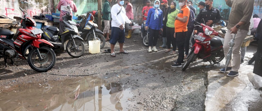 Tinjau Sabtu Bersih Kecamatan Ujung Tanah, Wawali Fatma Minta Perbaikan Jalan Sabutung