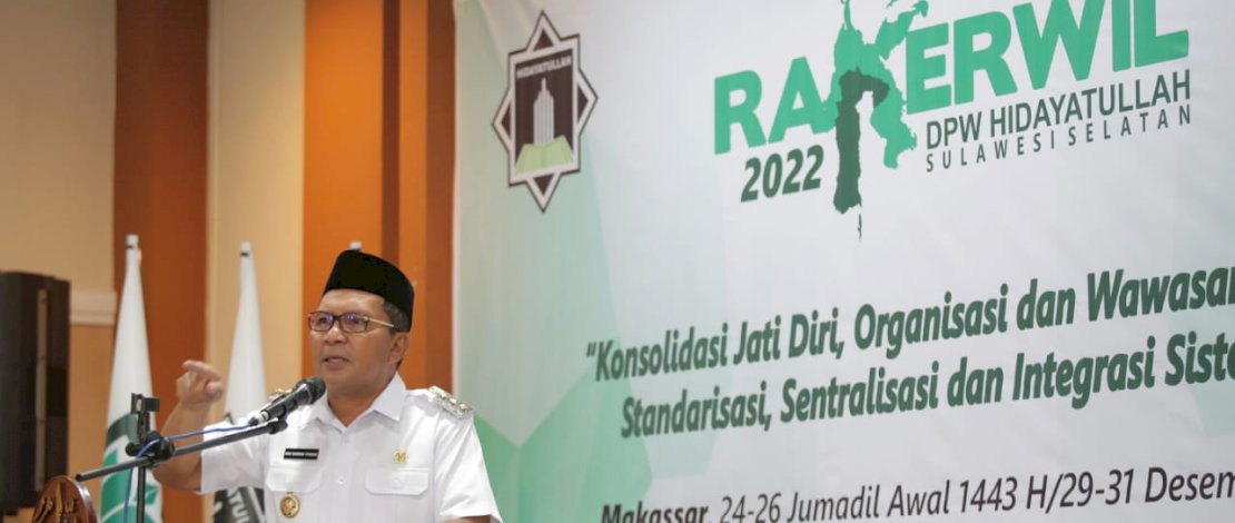 Walikota Makassar, Mohammad Ramdhan Pomanto. Walikota Makassar, Mohammad Ramdhan Pomanto.