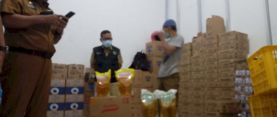 Antisipasi Penimbunan, Disperdastri Gowa Pantau Stok Minyak Goreng Antisipasi Penimbunan, Disperdastri Gowa Pantau Stok Minyak Goreng