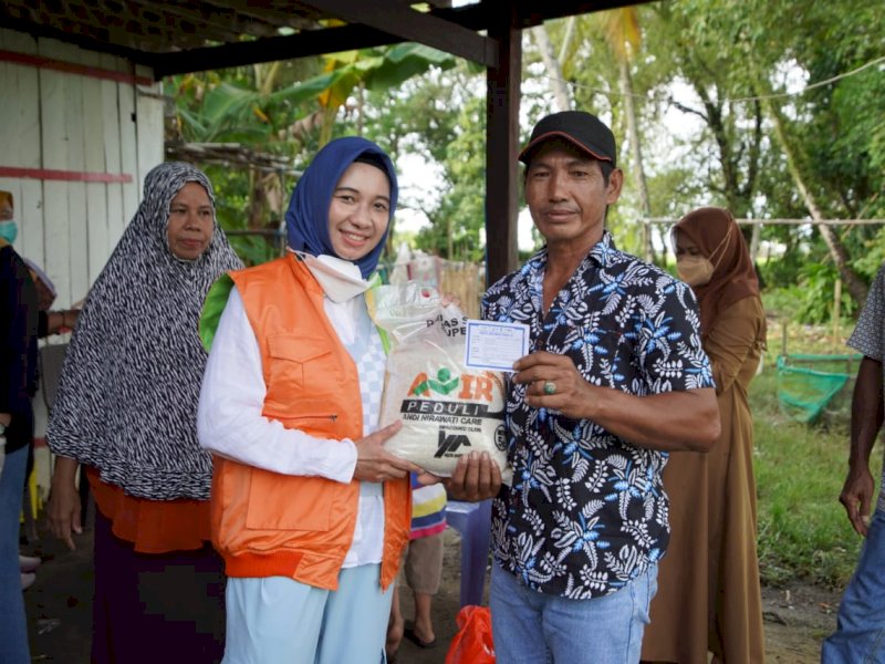 Bantu Percepat Program Pemerintah, Anir Turun Lansung Lakukan Vaksin Door to Door