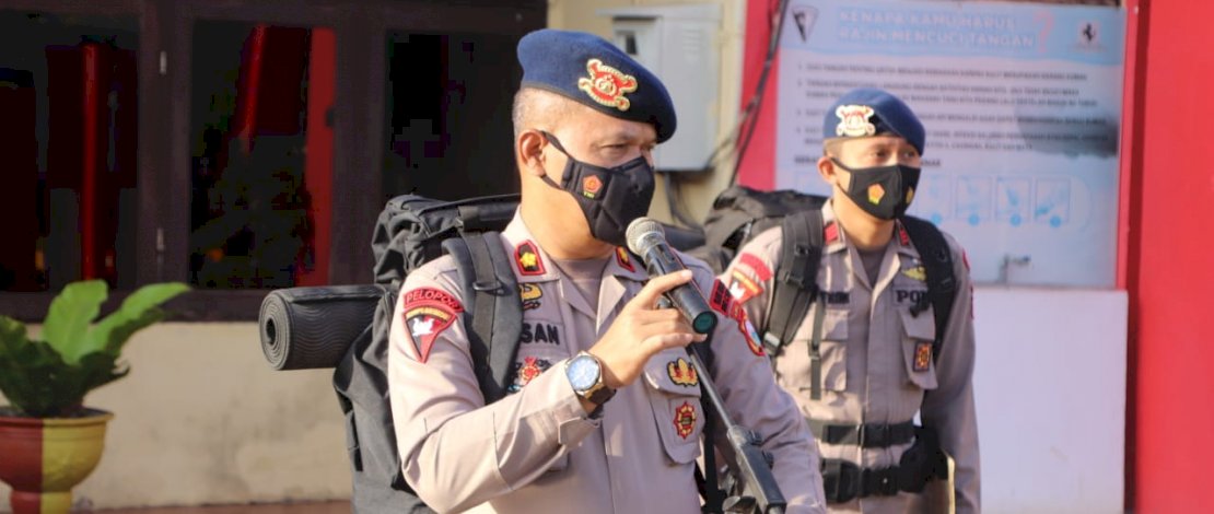 Danyon C Pelopor Satbrimob Polda Sulsel, Kompol Nur Ichsan, saat menyampaikan arahannya pada Apel Kesiapsiagaan, di Mako Batalyon C Pelopor, Jalan MH Thamrin No 70, Rabu, 26 Januari 2022.