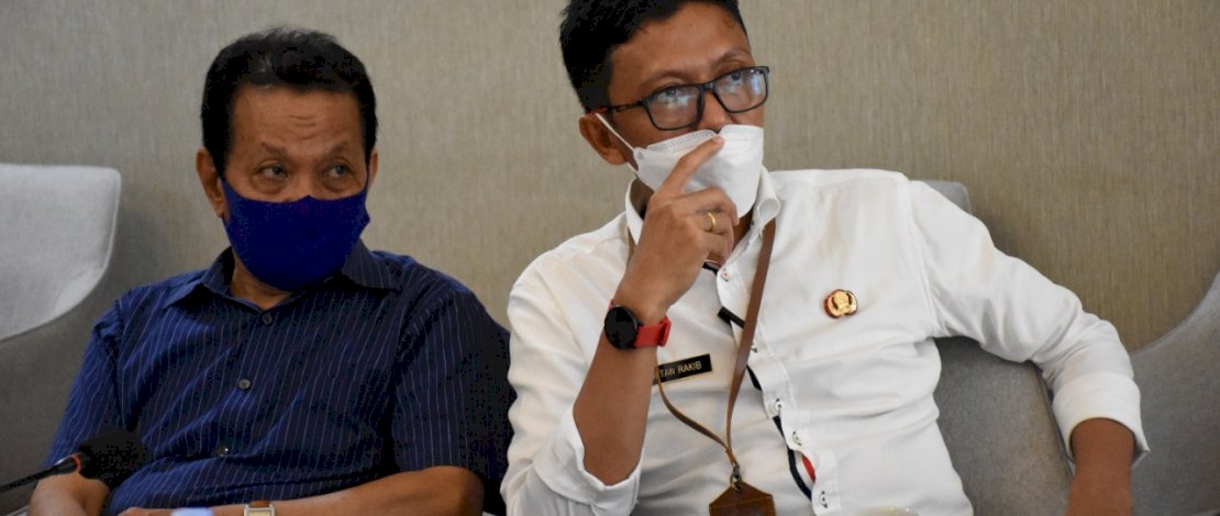 Rapat finalisasi pendampingan penyusunan SOP layanan informasi publik ini dilaksanakan di Baruga Lounge Kantor Gubernur, Rabu, 26 Januari 2022.