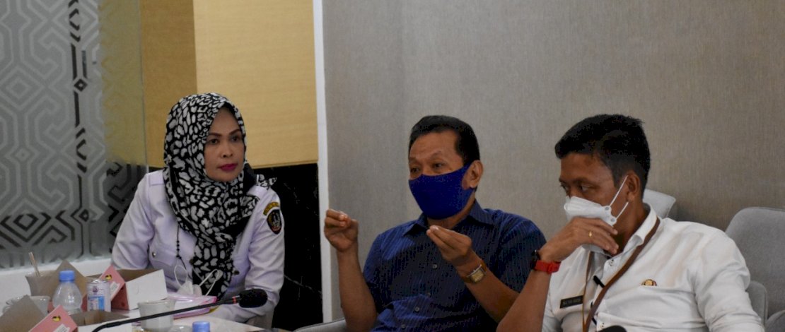 Rapat finalisasi pendampingan penyusunan SOP layanan informasi publik ini dilaksanakan di Baruga Lounge Kantor Gubernur, Rabu, 26 Januari 2022.
