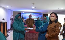 Tenri Sanna Lantik 11 Ketua TP PKK Kelurahan Kecamatan Panakkukang 