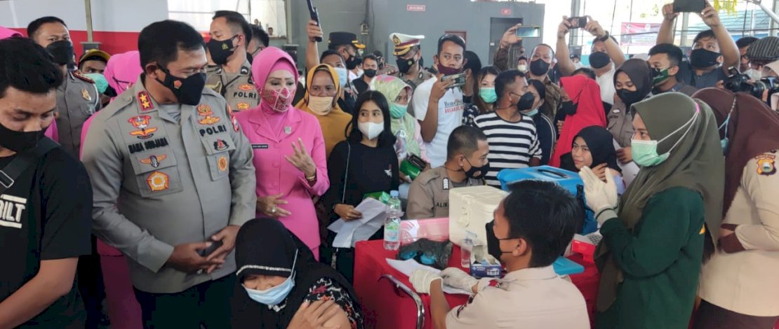 Kepala Kepolisian Daerah Sulawesi Selatan Irjen Pol. Drs. Nana Sudjana,M.M. melakukan kunjungan kerja ke Kabupaten Bone Rabu Kemarin ( 26/01/22 ). 