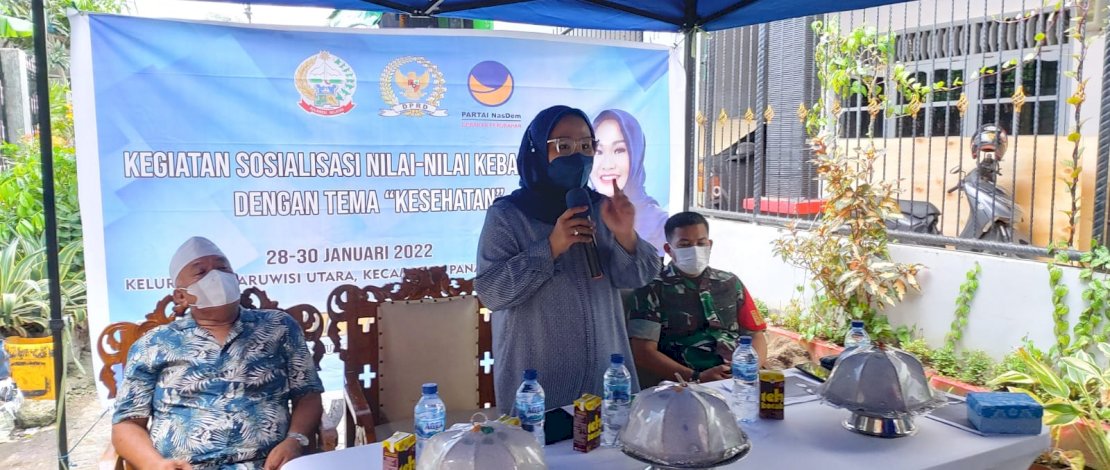 SOSBANG. Anggota DPRD Sulsel Rezki Mulfiati Lutfi melaksanakan kegiatan sosialisasi nilai-nilai kebangsaan dengan tema kesehatan, kemarin.
