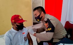 Vaksinasi Massal Brimob Bone Mulai Sasar Anak Usia 6-11 Tahun