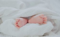 Kasihan, Terkendala Biaya Warga Sinjai Bonceng Jasad Bayinya Pulang ke Rumahnya