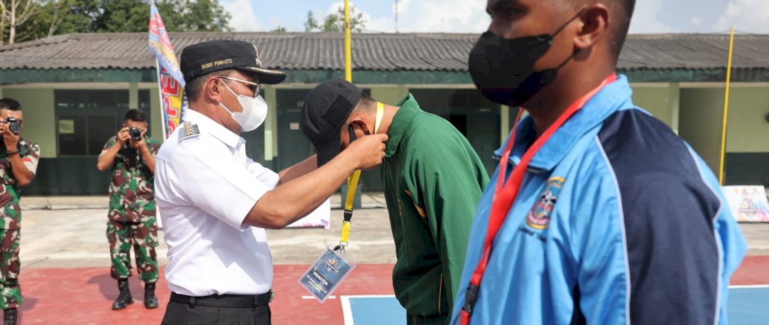 Jadi Inspektur Upacara Open Tournament Volley di Kostrad, Danny Pomanto: Junjung Sportivitas 