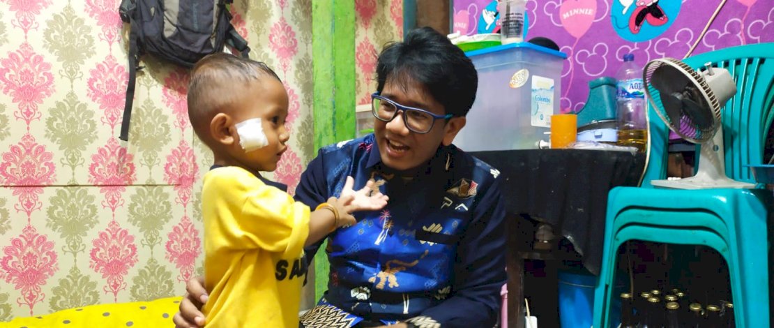 Kondisi Bayi Korban Busur Membaik, Gubernur Andi Sudirman Utus Tim dan Serahkan Bantuan