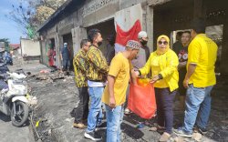 Golkar Peduli, Para Korban Kebakaran Pasar Sinjai Dapat Bantuan