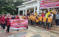 Brimob dan Mahasiswa di Bone Kompak Ikuti Jalan Santai yang Digelar STIA Prima  