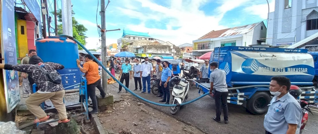 Antisipasi Penyebaran Virus, Perumda Pasar Makassar Bersama PDAM Siapkan Tandon Air Bersih di Sejumlah Pasar Antisipasi Penyebaran Virus, Perumda Pasar Makassar Bersama PDAM Siapkan Tandon Air Bersih di Sejumlah Pasar