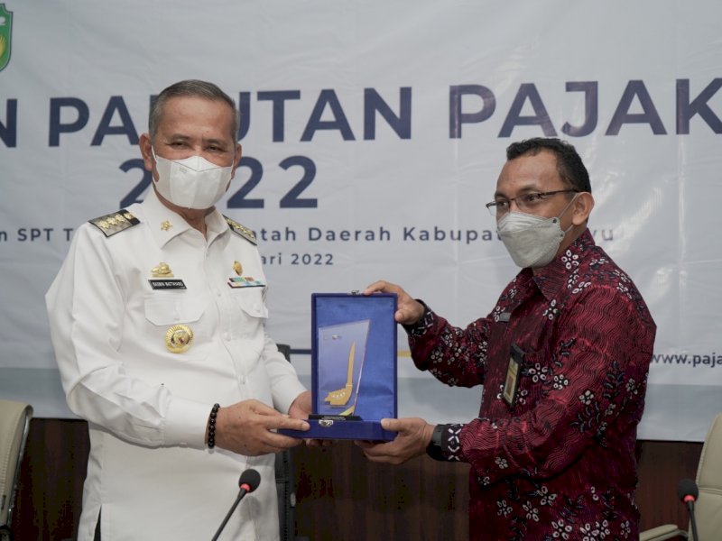 Bupati Luwu Ajak Warga Ikut Aktif Optimalkan Pendapatan Negara