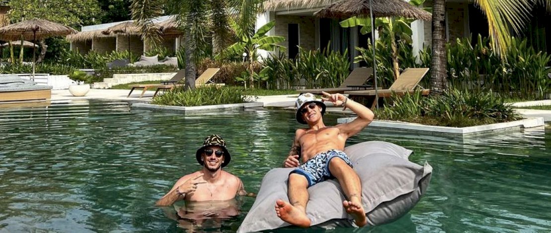 Potret Fabio menikmati suasana salah satu Villa di Lombok, NTB. Potret Fabio menikmati suasana salah satu Villa di Lombok, NTB.