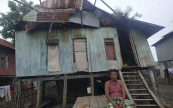 Butuh Bantuan Pemerintah, Pasutri dan Empat Anaknya Tinggal di Rumah Nyaris Ambruk