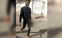 Keji! Suami Penggal Kepala Istri Lalu Diarak dengan Senyum Bangga