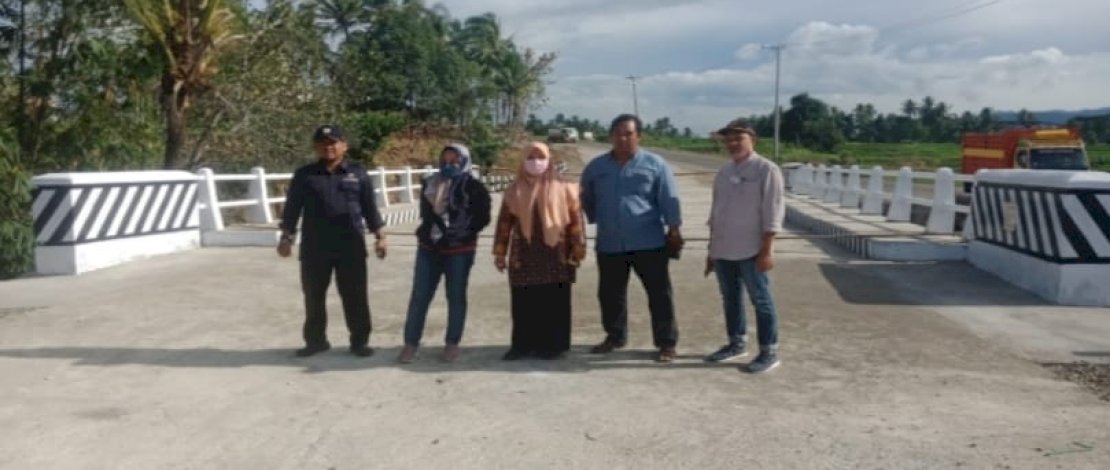 Pembangunan jembatan S. Palattae atau biasa disebut Palakka di Kabupaten Bone yang akhirnya kini dinikmati masyarakat/Ist
