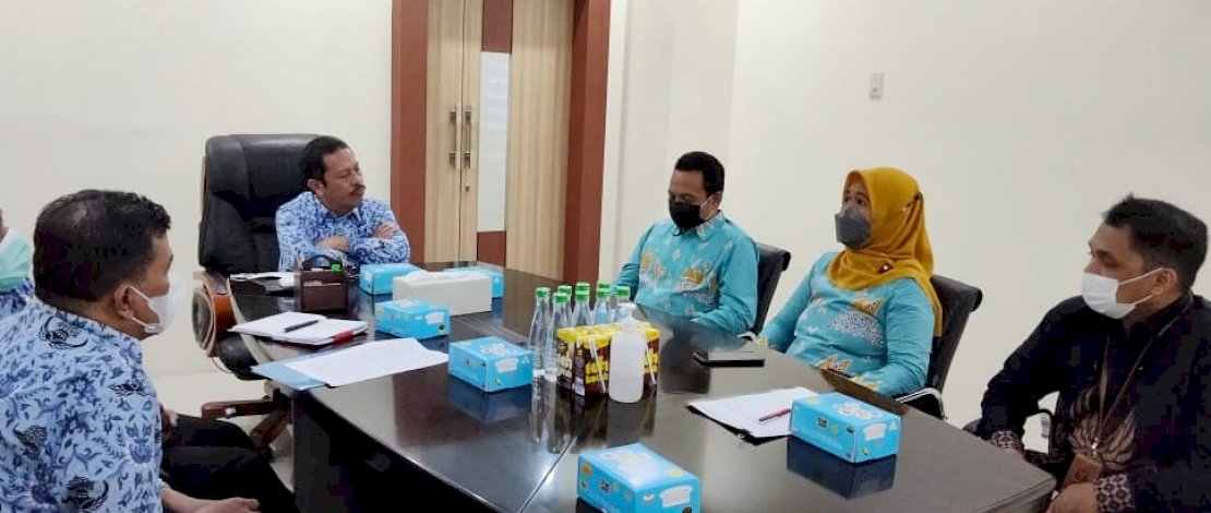 Bawaslu Makassar melakukan antisipasi dini pelanggaran Pemilu 2024 dengan menemui Sekda Kota Makassar/Ist Bawaslu Makassar melakukan antisipasi dini pelanggaran Pemilu 2024 dengan menemui Sekda Kota Makassar/Ist