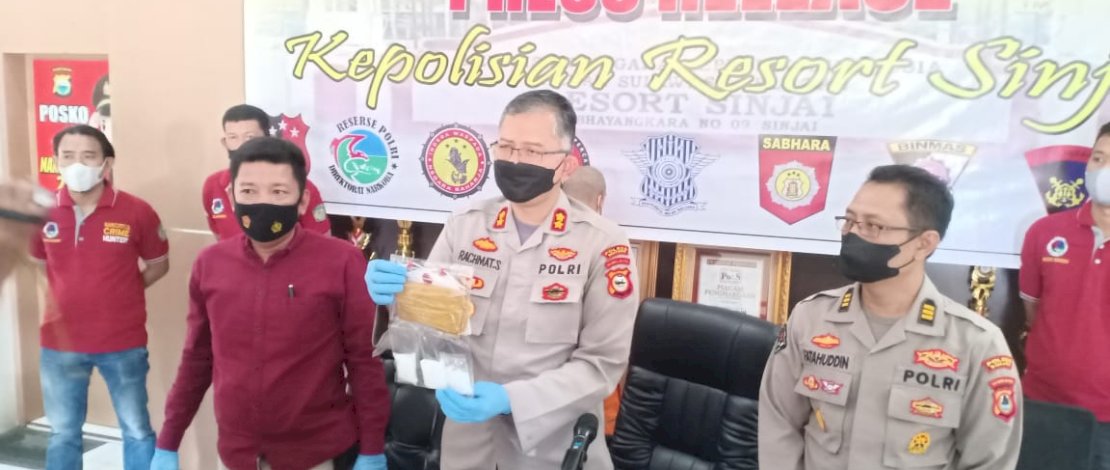 Polres Sinjai Amankan 99,38 Gram Sabu, Dibawa Dari Nunukan Polres Sinjai Amankan 99,38 Gram Sabu, Dibawa Dari Nunukan