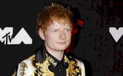 Ed Sheeran Bangun Gereja dan Makam di Halaman Rumah, Tetangganya Pertanyakan Hal Ini