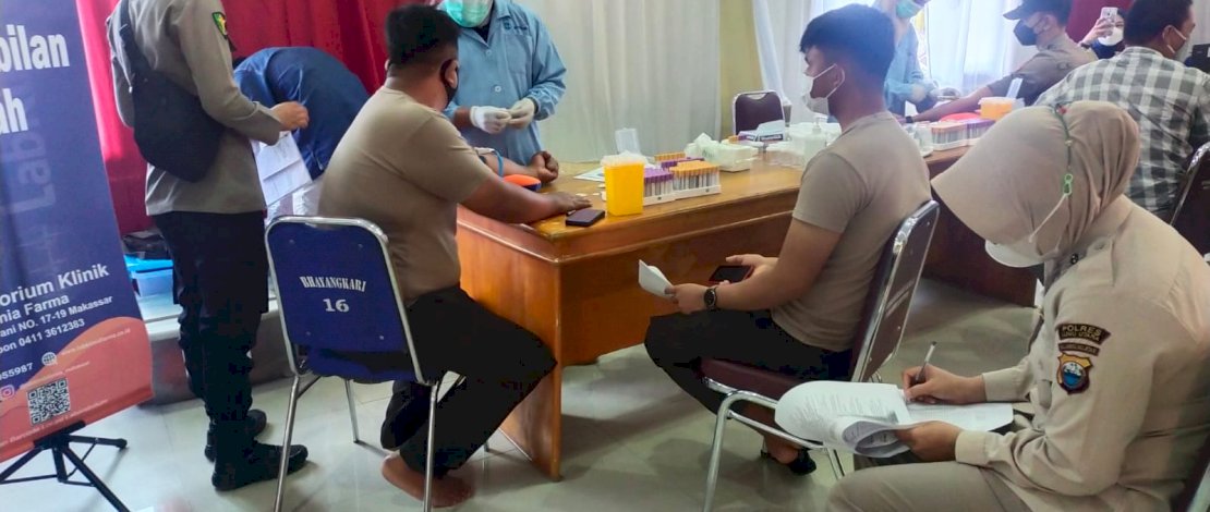 pemeriksaan rutin secara berkala kepada seluruh jajaran personel  di Polres Luwu Utara/Ist