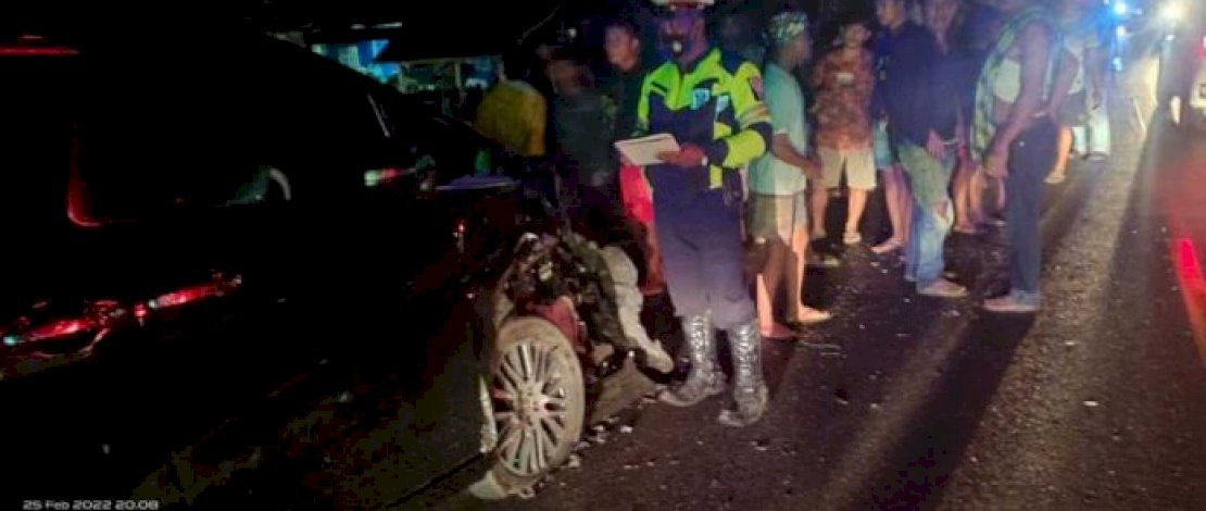 Hendak ke Makassar, Kadis PMPTSP Palopo Tabrakan di Luwu Hendak ke Makassar, Kadis PMPTSP Palopo Tabrakan di Luwu