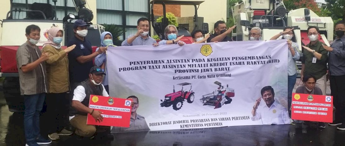 Direktur Alsintan, Direktorat Jenderal Prasarana dan Sarana Pertanian, Andi Nur Alam Syah, pada acara penyerahan alsintan untuk pengembangan program Taxi Alsintan melalui KUR di Balai Besar Penelitian Padi Sukamandi, Subang, Sabtu, 26 Februari 2022.