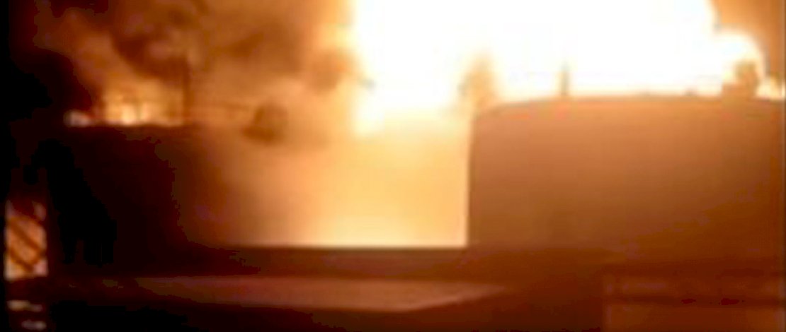 Pasukan Rusia Ledakkan Pipa Gas dan Terminal Minyak