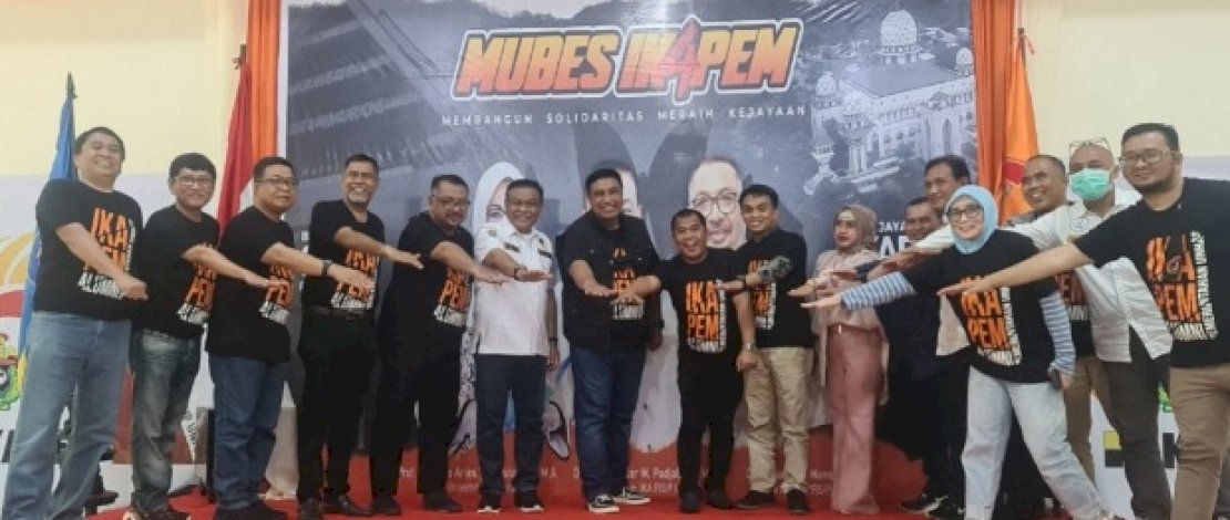 Bupati Maros AS Chaidir Syam diamanahkan sebagai Ketua Ikatan Alumni Pemerintahan (Ikapem) Fisip Unhas./Ist