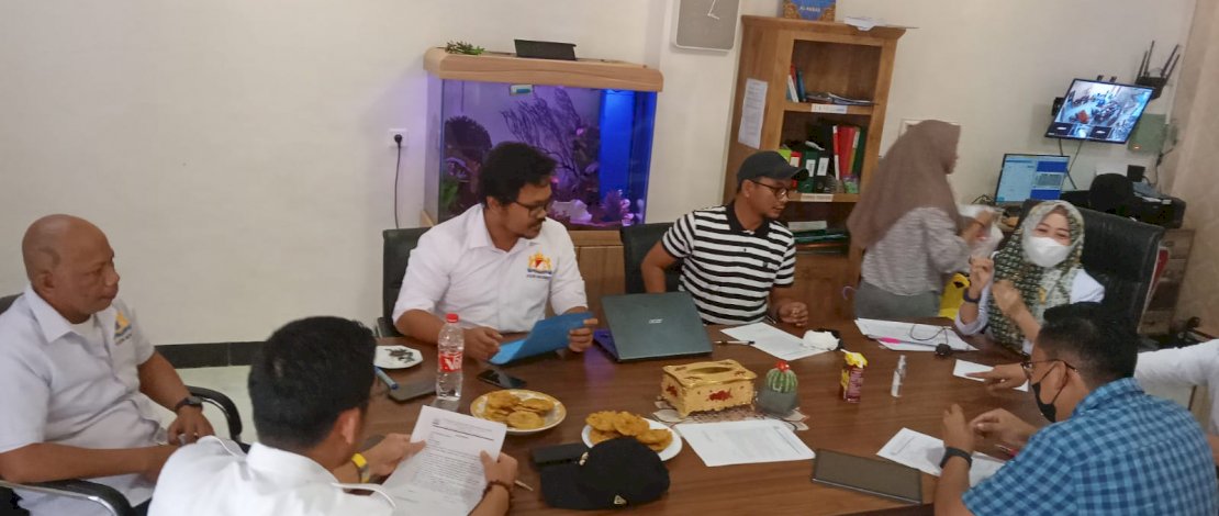 Kadin Bone saat menggelar rapat kerja, Minggu/27/02/2022 di Sekretariat Kadin Bone Jalan Bali.