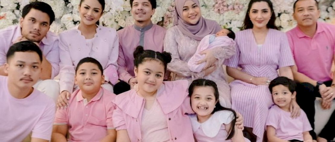 Ashanty Boyong Keluarga Lebaran di Singapura, Ada Apa? 