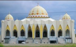 Kucurkan Bantuan Keuangan Rp 19 Miliar, Andi Sudirman Resmikan Islamic Center Sinjai