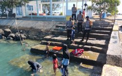 Tak Kenal Hari Libur, Brimob Bone Lakukan Patroli di Lokasi Wisata dan Pusat Keramaian