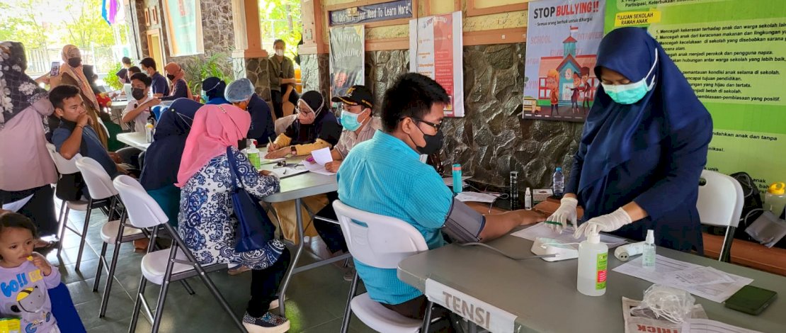 Kebut Vaksinasi, Disdik Sulsel Libatkan Pelajar, Guru Beserta Keluarganya Kebut Vaksinasi, Disdik Sulsel Libatkan Pelajar, Guru Beserta Keluarganya