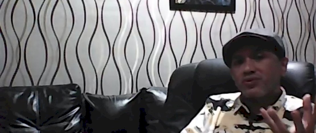 Komisioner KPU Makassar, M. Gunawan Mashar  saat memberi penjelasan dalam diskusi Kopi Kita/Ist