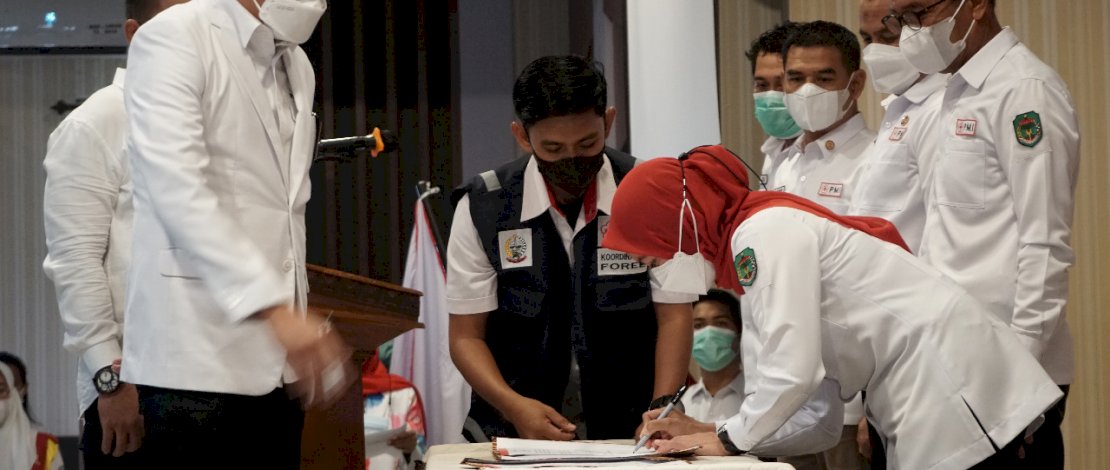 Dilantik Adnan Jadi Ketua PMI Luwu Utara, Indah: Saya Bangga Ber-PMI Dilantik Adnan Jadi Ketua PMI Luwu Utara, Indah: Saya Bangga Ber-PMI