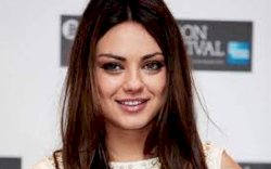 Mila Kunis dan Suami Niat Kumpulkan Rp43 M untuk Bantu Ukraina