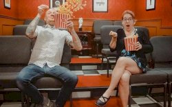 Cuma Bisa Tampung 13 Orang, Ini Bioskop Terkecil di Dunia