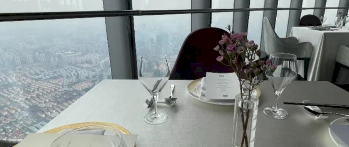 Berada di Ketinggian 500 Meter dari Tanah, Ini Restoran Tertinggi di Dunia