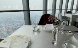 Berada di Ketinggian 500 Meter dari Tanah, Ini Restoran Tertinggi di Dunia