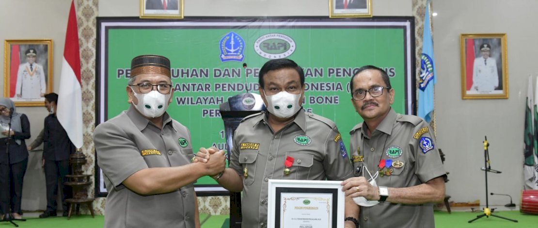  Lantik Pengurus RAPI Bone, IAS: Beri Manfaat Seluas-luasnya