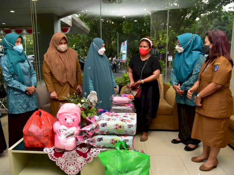 Istri Gubernur Sulsel Jenguk Bayi Diduga Korban Pelecehan di Jeneponto