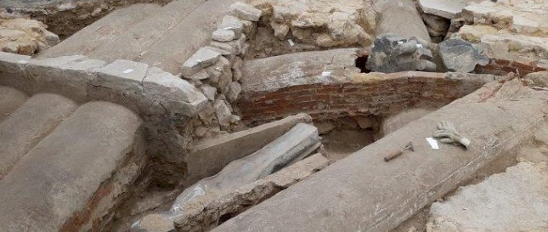 Makam Kuno dari Abad ke-14 Ditemukan di Paris