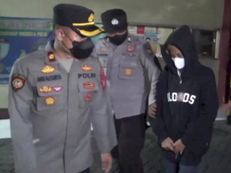 Buron Enam Bulan, Wanita Paruh Baya Spesialis Copet di Makassar Dicokok Polisi