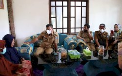 Bupati Bulukumba Kunjungi Keluarga Amiluddin yang Meninggal Saat Rekam E-KTP