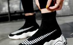 Bahaya yang Muncul Pakai Sepatu Tanpa Kaus Kaki